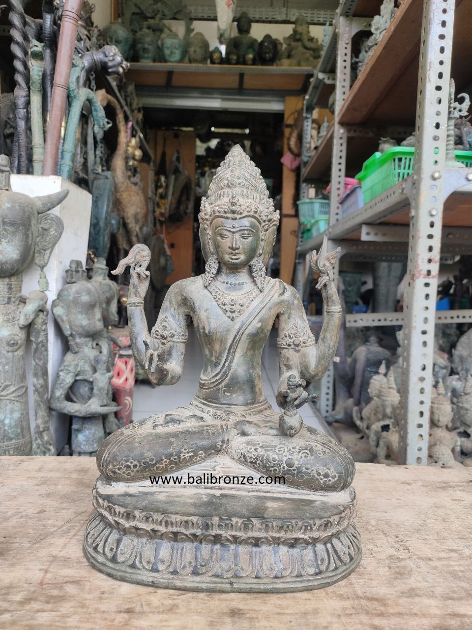 1059 Sitting Tri Murti 34 cm KDH