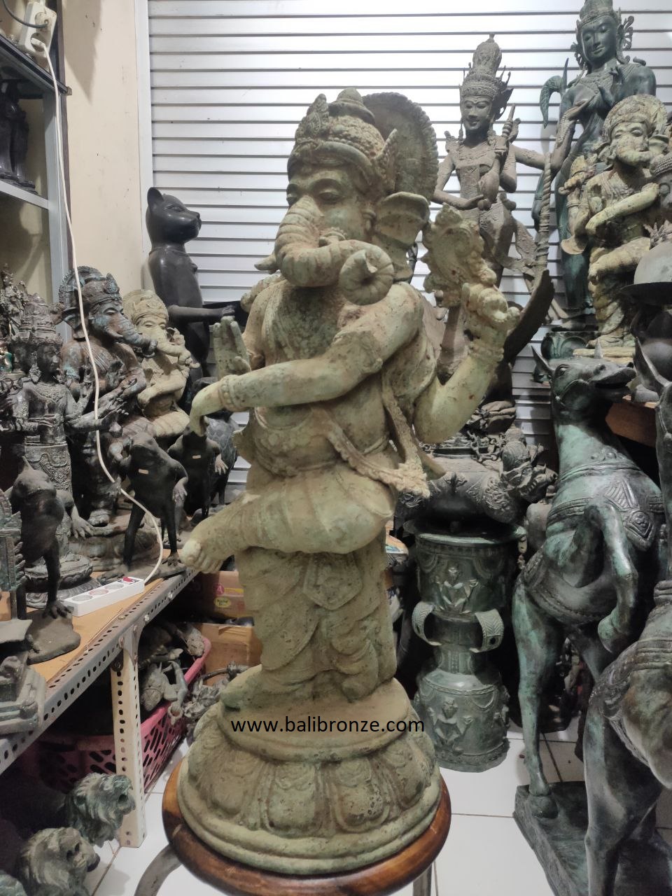 1198 Dancing Ganesha 69 cm GS